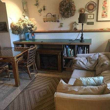 Holly Lane Gardens Bed and Breakfast Bainbridge Island Exteriör bild